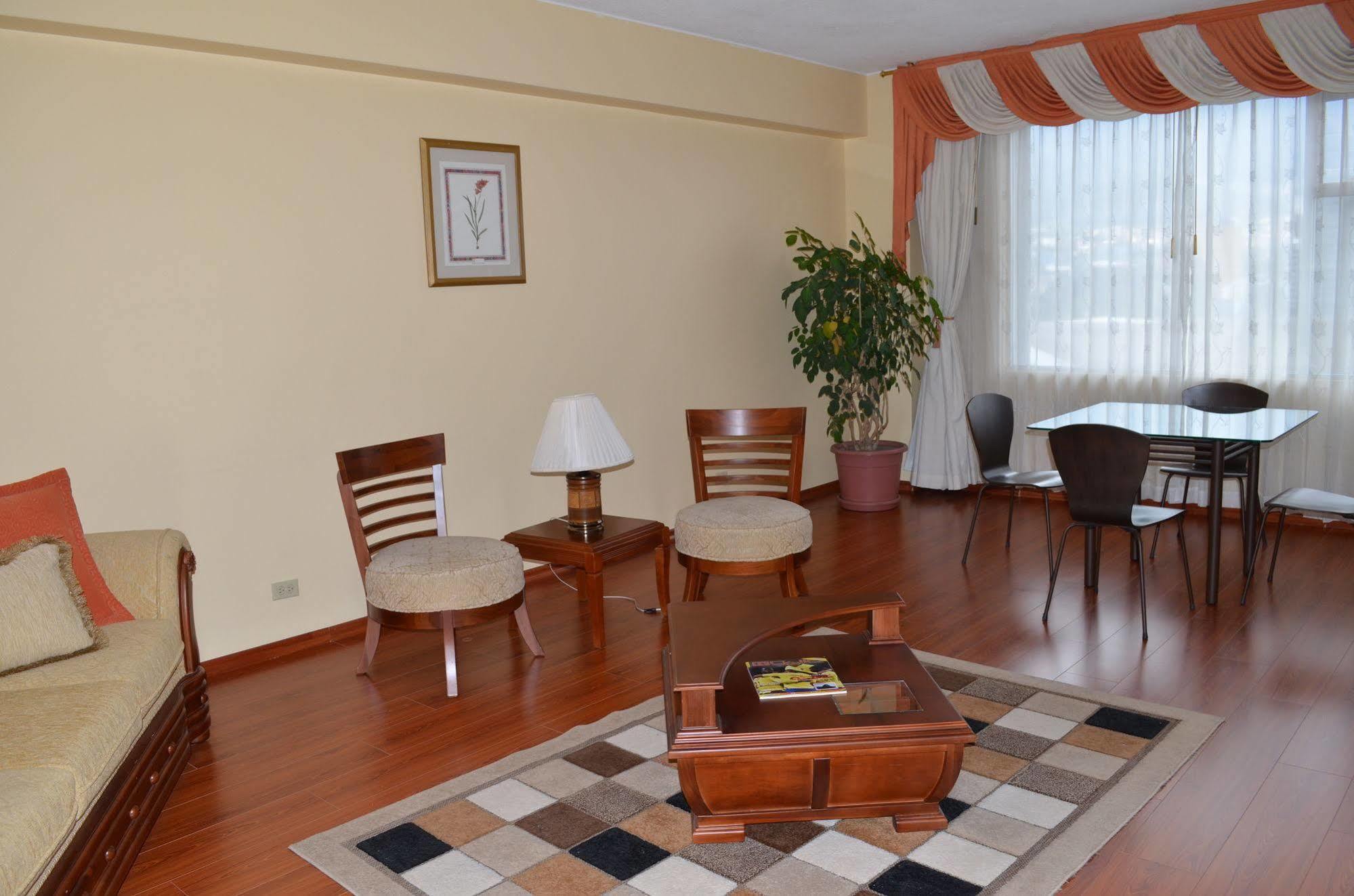 Hotel Tambo Real Quito Exterior photo